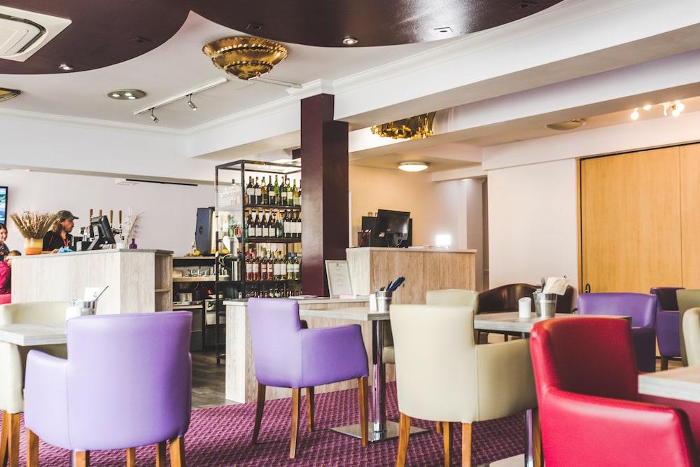 The Queensgate Hotel Peterborough Bagian luar foto