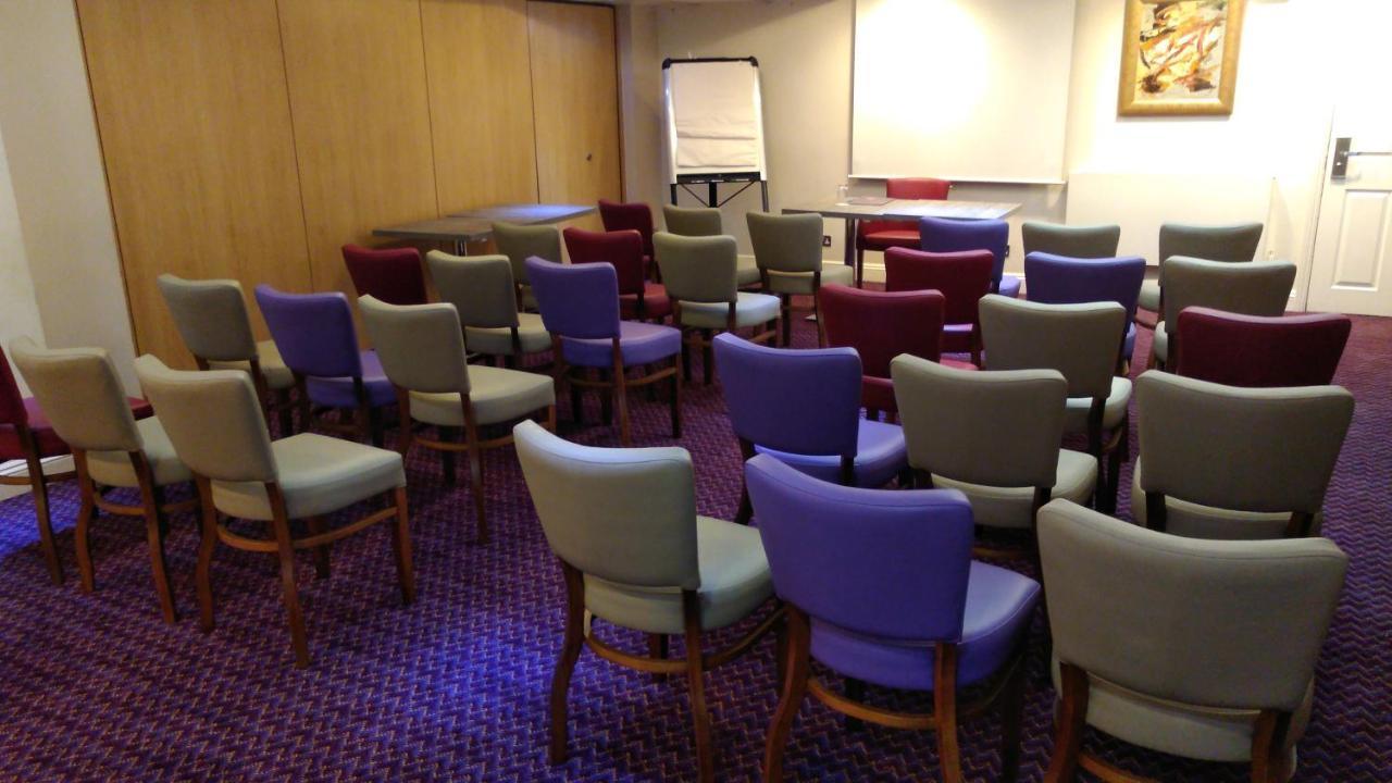 The Queensgate Hotel Peterborough Bagian luar foto
